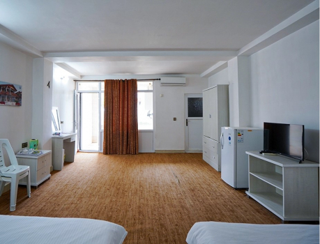 هتل رویایی راستی لنگرود اتاق چهار نفره