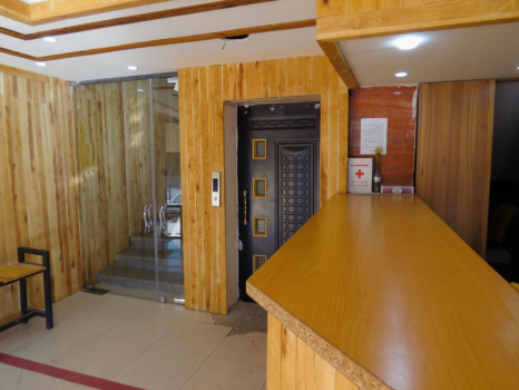 هتل آپارتمان مکران کرمان لابی