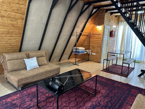 خانه مسافر بام هیرکانی شیرگاه اتاق آلوچه