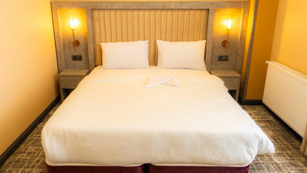 هتل آوای قم فضای داخلی اتاق‌ها