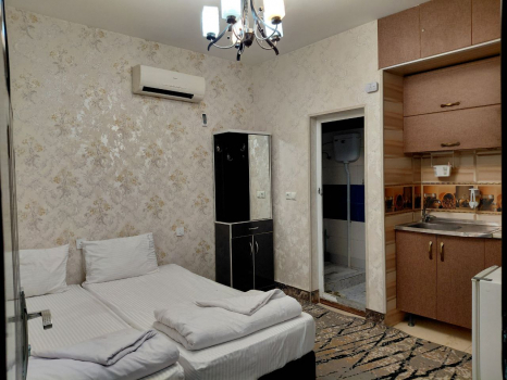 خانه مسافر آرش قم فضای داخلی سوئیت‌ها