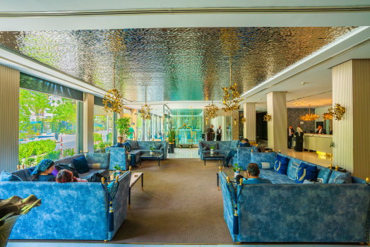 هتل هویزه تهران لابی