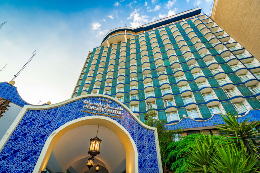 هتل پارسیان انقلاب تهران نمای بیرونی