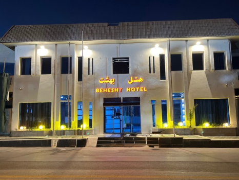 هتل بهشت قشم نمای بیرونی