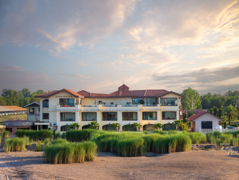 مجتمع گردشگری گیلاریا لاهیجان نمای بیرونی