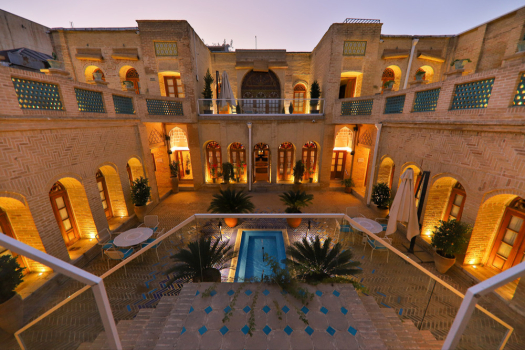 بوتیک هتل ونوشک کرمانشاه نمای بیرونی