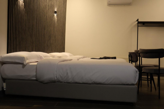 خانه مسافر یاس تهران فضای داخلی اتاق‌ها