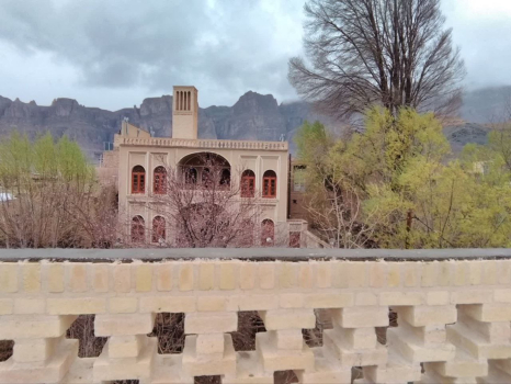 اقامتگاه بوم‌گردی حاجی خان تفت فضای داخلی