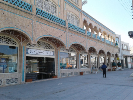 هتل آپارتمان سینا همدان نمای بیرونی