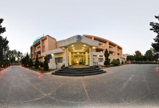 هتل جهانگردی یزد نمای بیرونی