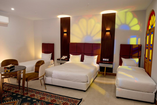 اقامتگاه سنتی پرشیا کاشان فضای داخلی اتاق‌ها