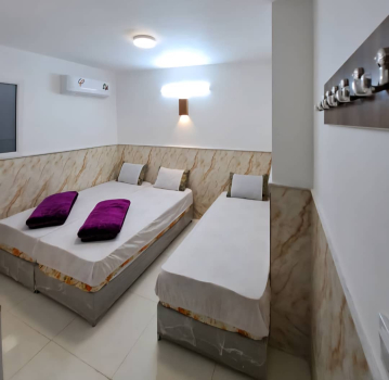 خانه مسافر شجره قم فضای داخلی اتاق‌ها