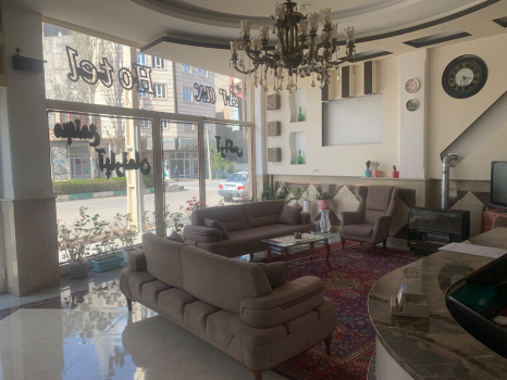k خانه مسافر آراکس سرعین لابی