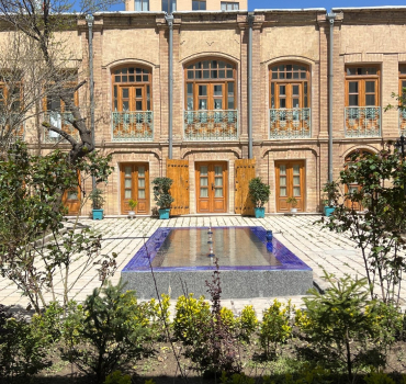 اقامتگاه سنتی آوا همدان نمای بیرونی