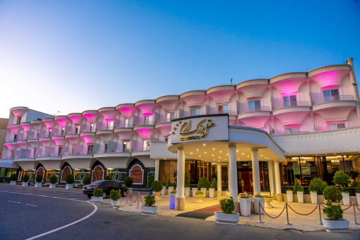 هتل بزرگ ارم تهران هتل بزرگ ارم تهران نمای بیرونی