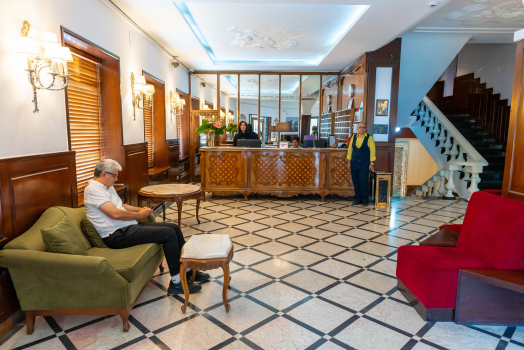 هتل مشهد تهران لابی