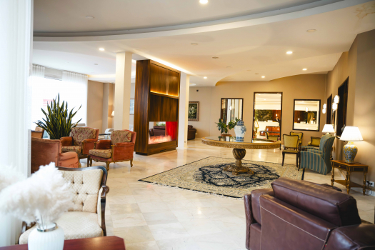 هتل آزادگان کرمانشاه لابی