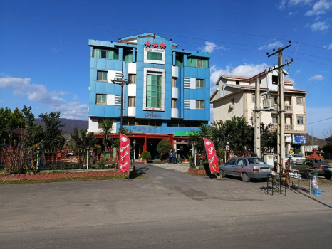 هتل آرام فومن نمای بیرونی