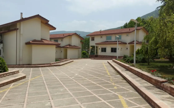 هتل پارسیان کلاردشت نمای بیرونی