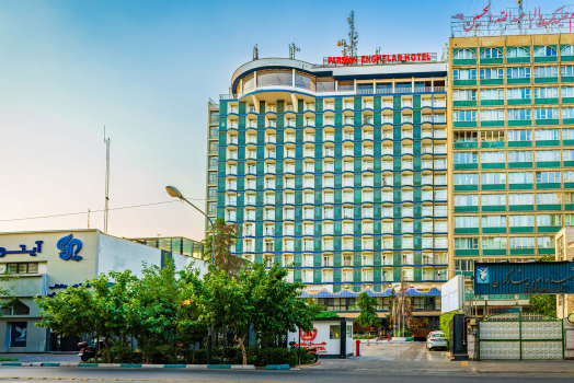 هتل پارسیان انقلاب تهران نمای بیرونی