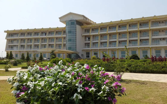 هتل مروارید صدرا بهشهر نمای بیرونی