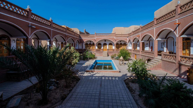 اقامتگاه سنتی فانوس ویونا کاشان اقامتگاه سنتی فانوس ویونا کاشان فضای داخلی اقامتگاه 1