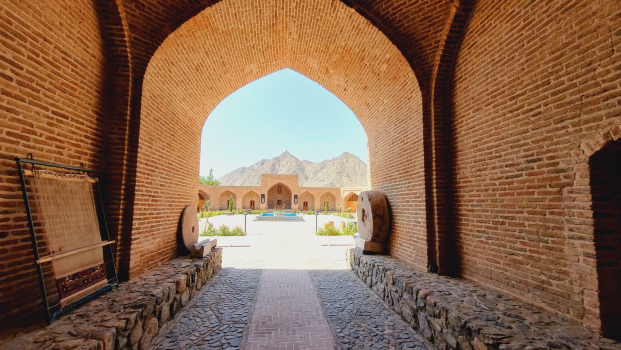 بوتیک هتل سنتی کوهاب نطنز فضای محوطه 1