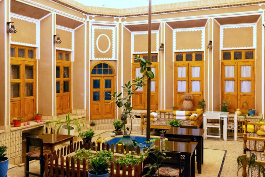 اقامتگاه بومگردی دلخش یزد اقامتگاه بومگردی دلخش یزد فضای داخلی اقامتگاه 1