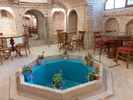 اقامتگاه سنتی ارغوان قزوین فضای داخلی اقامتگاه 4