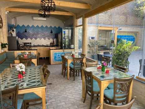 اقامتگاه سنتی ملک التجار مشهد چایخانه سنتی 1