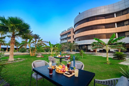 هتل آراکتا قشم نمای بیرونی