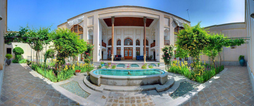 بوتیک هتل سنتی بخردی اصفهان محوطه هتل