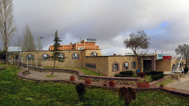 هتل جهانگردی علیصدر کبودر آهنگ نمای بیرونی