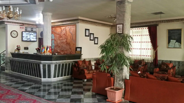 هتل لاله بناب پذیرش