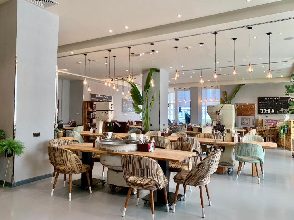 Leva Hotel