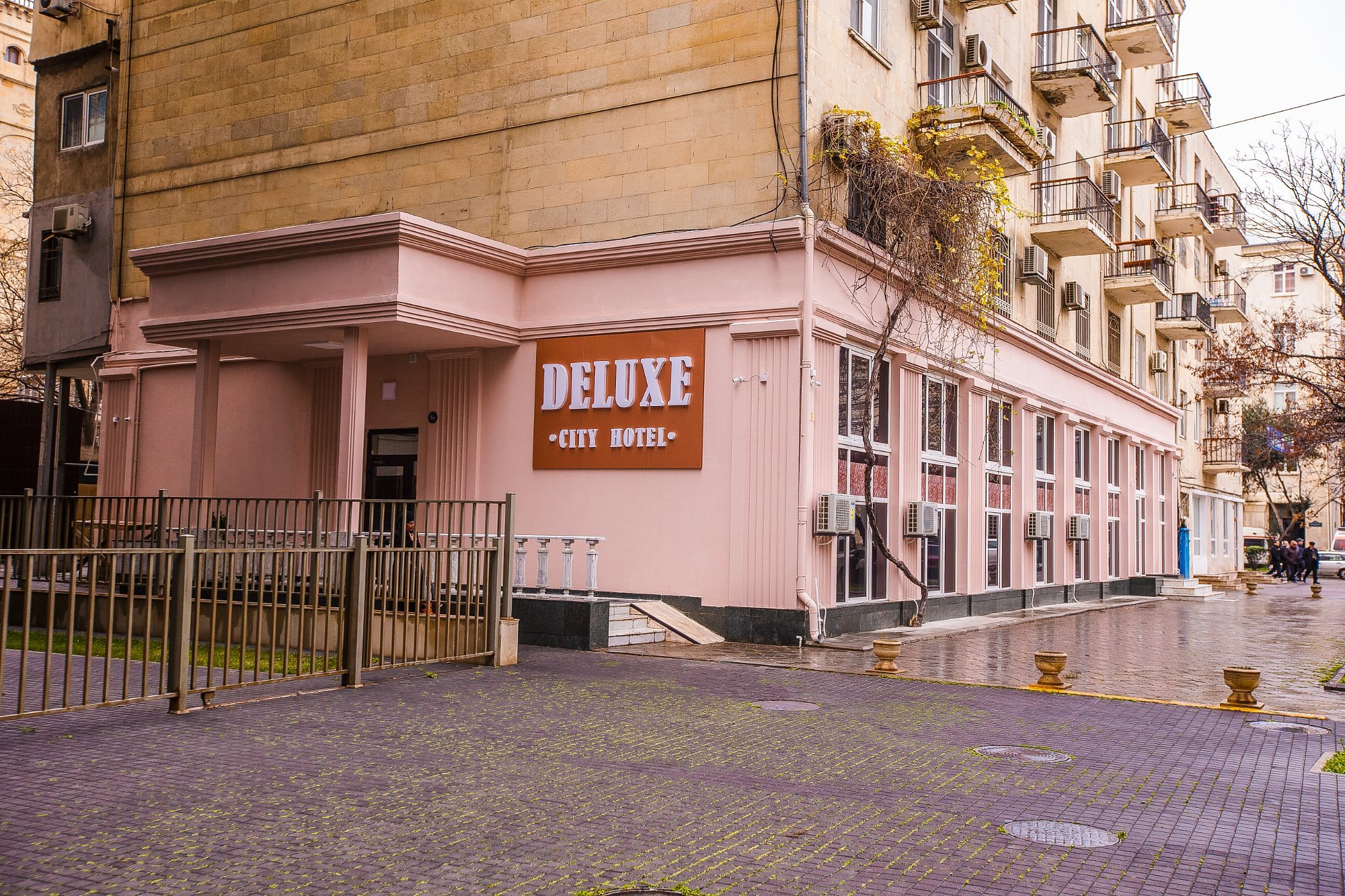 Deluxe city