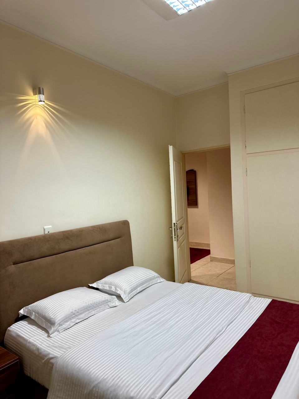 Sorna Hotel Tehran, Tehran — photo 1
