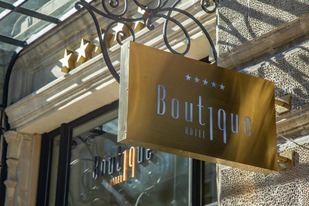 Boutique 19