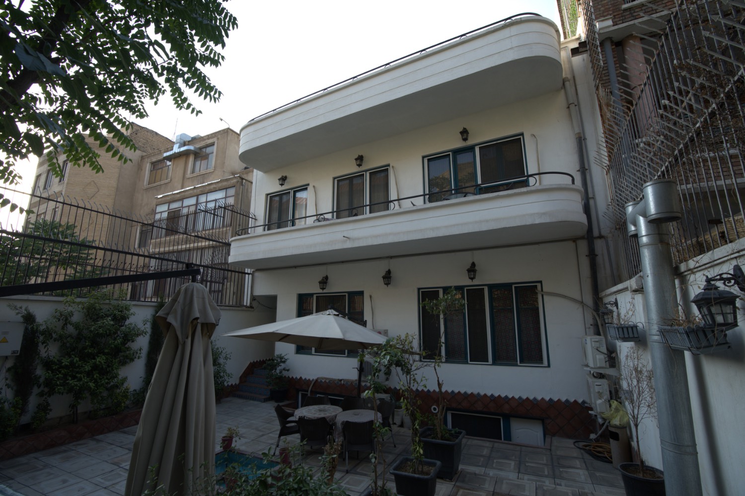 Santi Masiha Hotel Tehran, Tehran