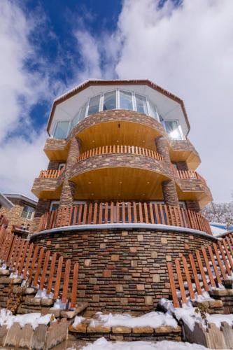 هتل دال دنا سی سخت نمای بیرونی