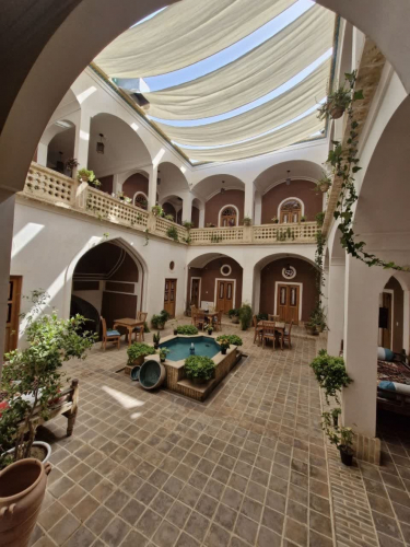 اقامتگاه سنتی بابا افضل کاشان فضای داخلی اقامتگاه 3