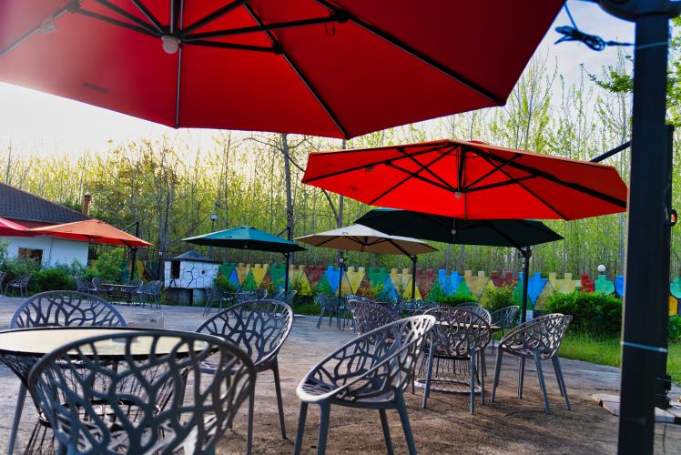 مجتمع گردشگری مهرگان صومعه سرا فضای بیرونی