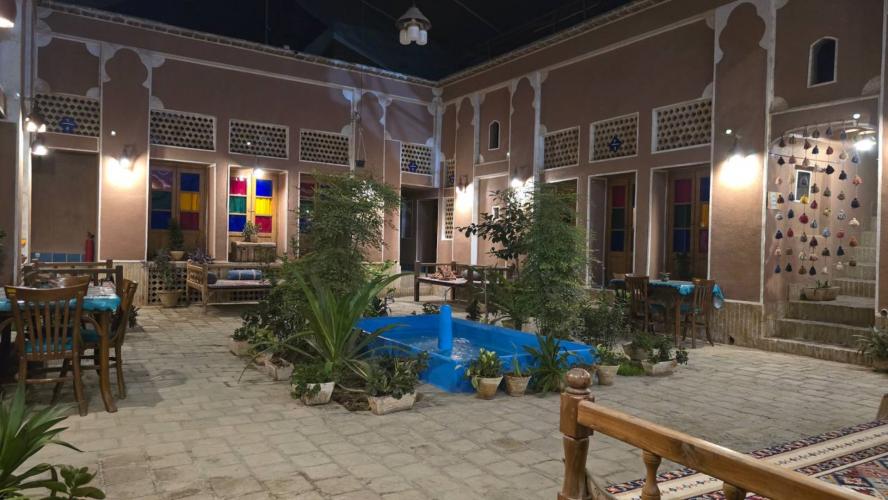 اقامتگاه سنتی علی بابا یزد اقامتگاه سنتی علی بابا یزد فضای داخلی اقامتگاه