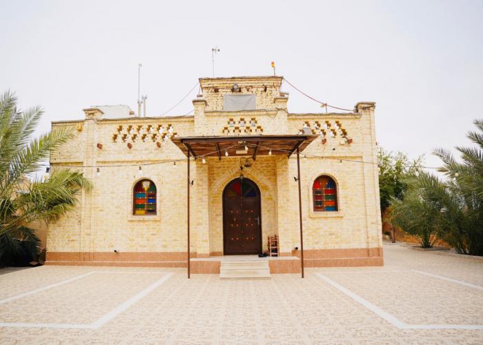 اقامتگاه بوم‌گردی آفتاب جنوب لامرد فضای محوطه