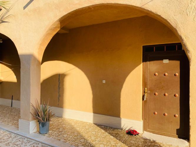 اقامتگاه بوم‌گردی آفتاب جنوب لامرد اتاق دو تخته تویین