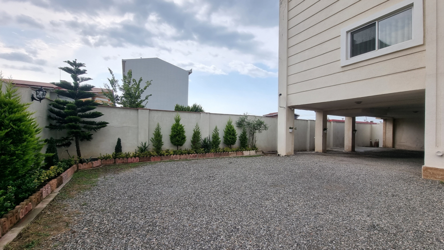 هتل آپارتمان شایان بندر انزلی فضای محوطه