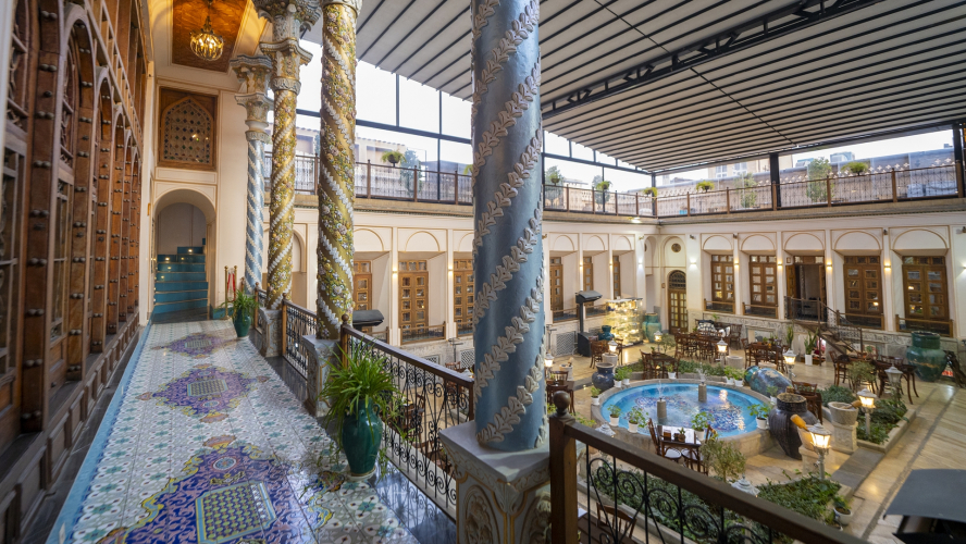 اقامتگاه سنتی عمارت شهسواران اصفهان فضای محوطه