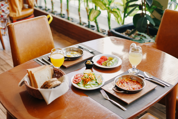 هتل کوروش کیش سالن صبحانه