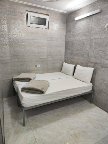 خانه مسافر قریب قم فضای داخلی اتاق‌ها