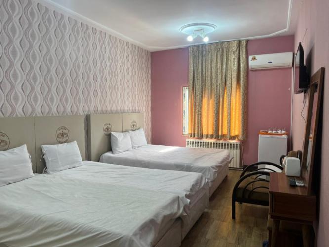 هتل وندیک همدان فضای داخلی اتاق‌ها